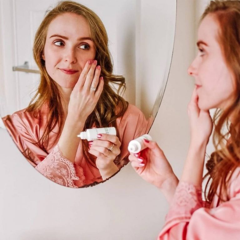 Rodan and fields model applying soothe