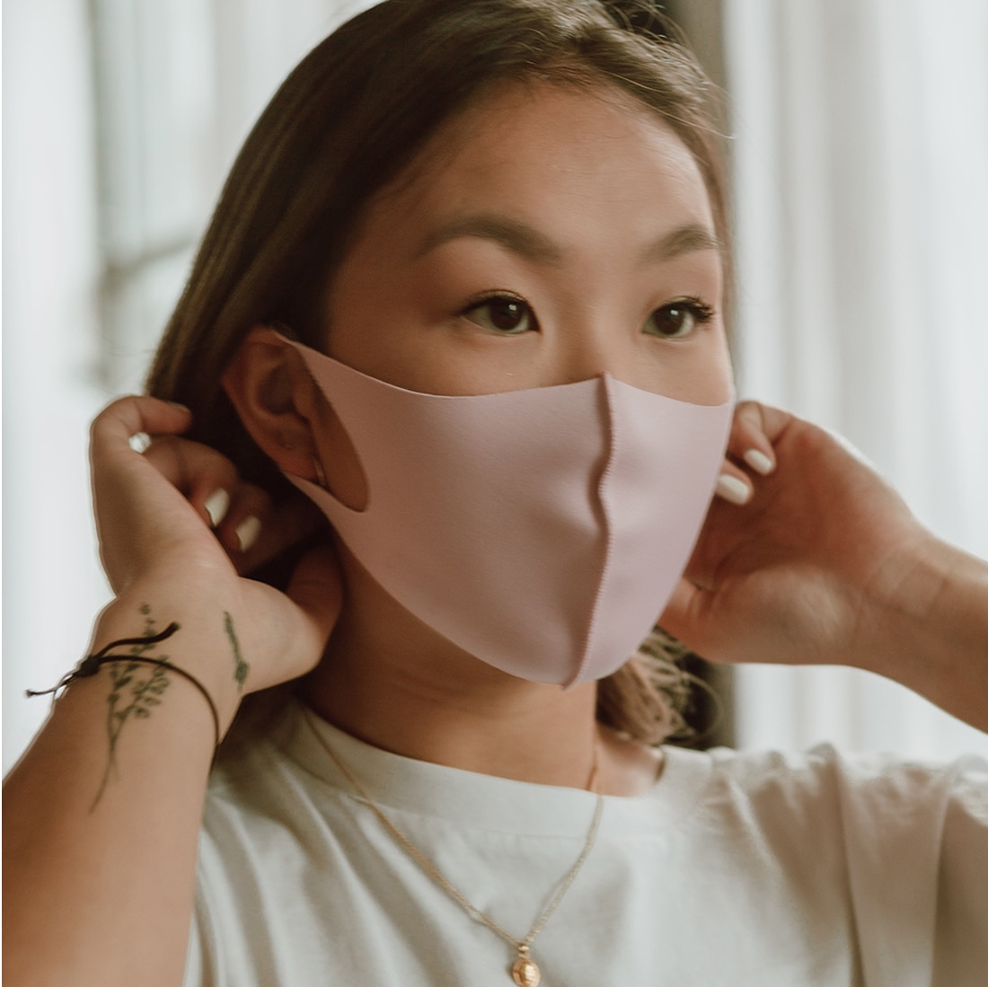 Woman wearing mask