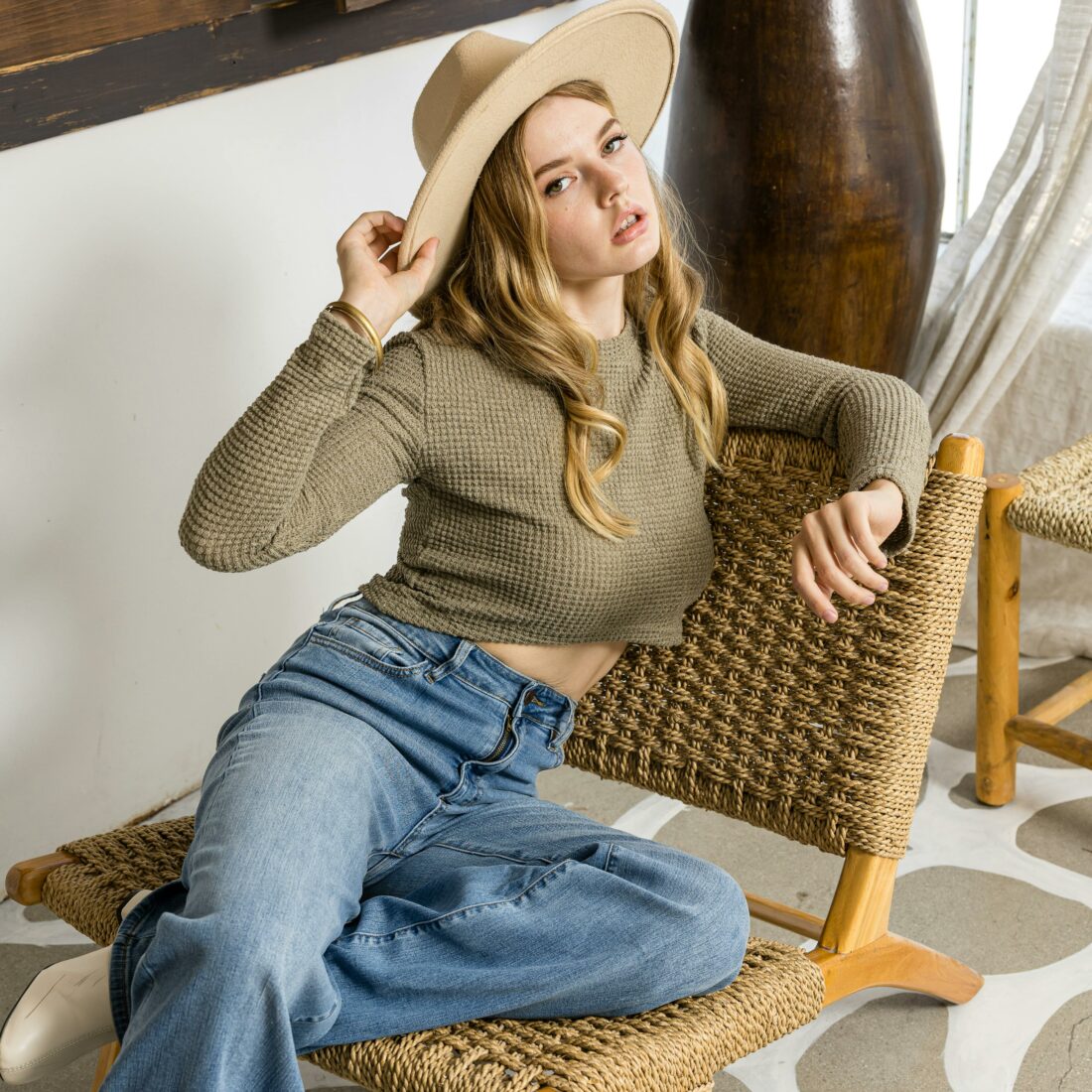 Vitamin C Benefits for Youthful-Looking Skin