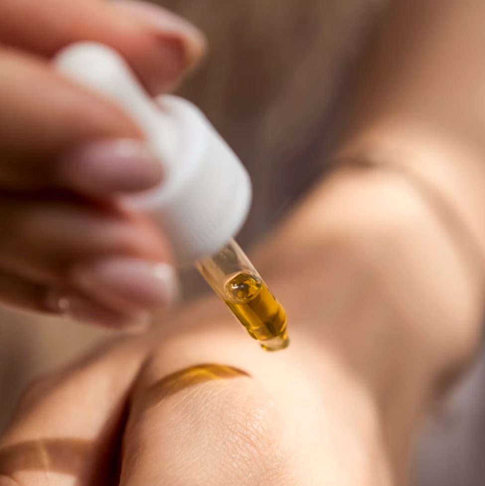 Best Ascorbic Acid Serum in 2026 - R+F