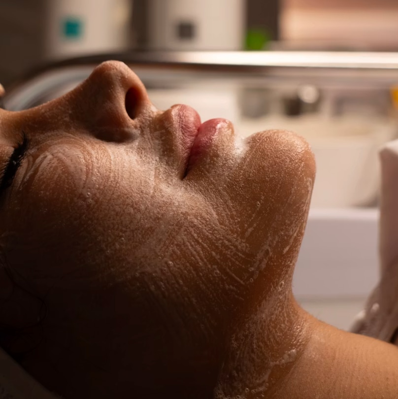 Best Exfoliating Face Scrub - R+F