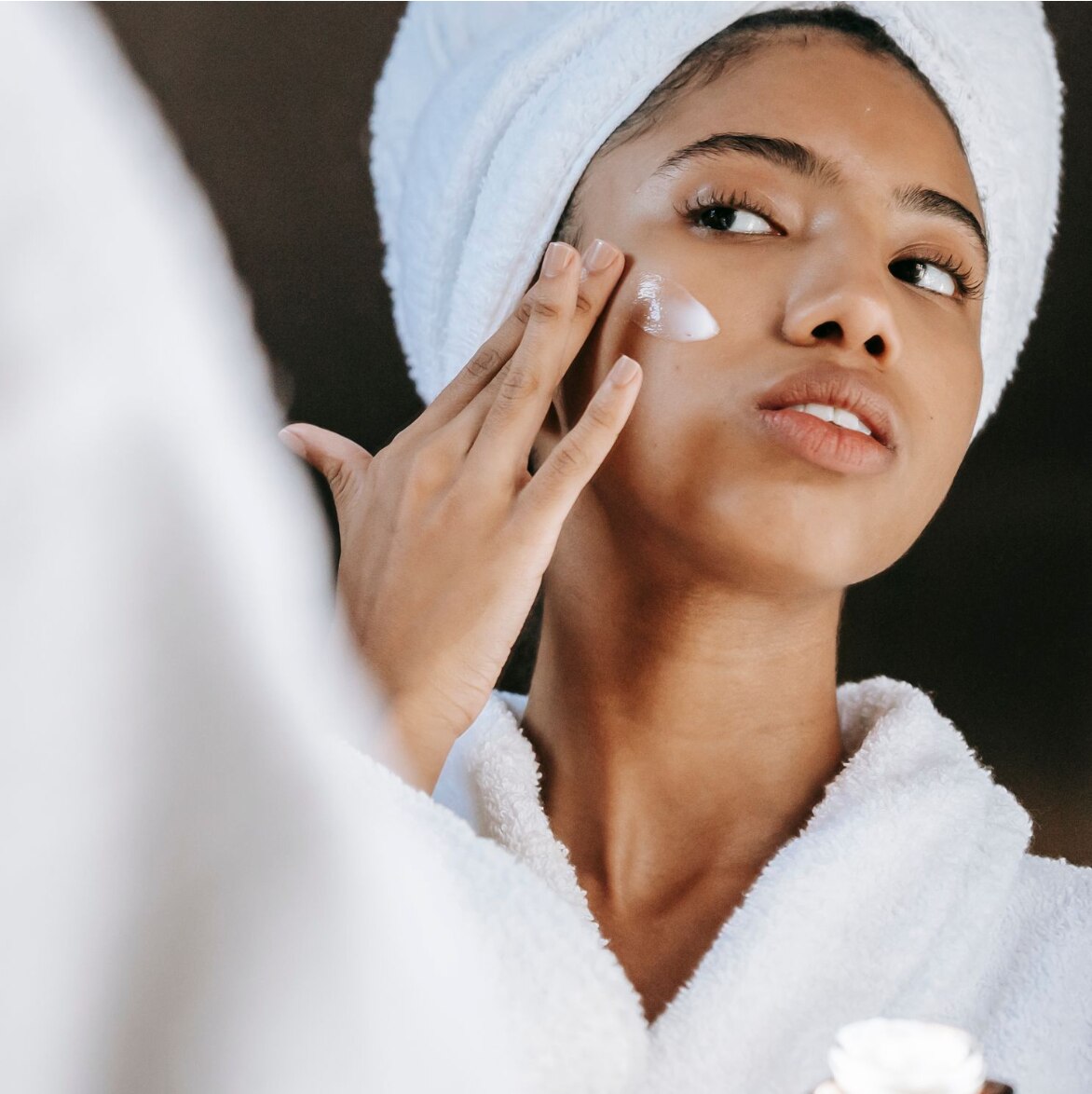 Best Daily Skincare Routine for Sensitive Skin - R+F