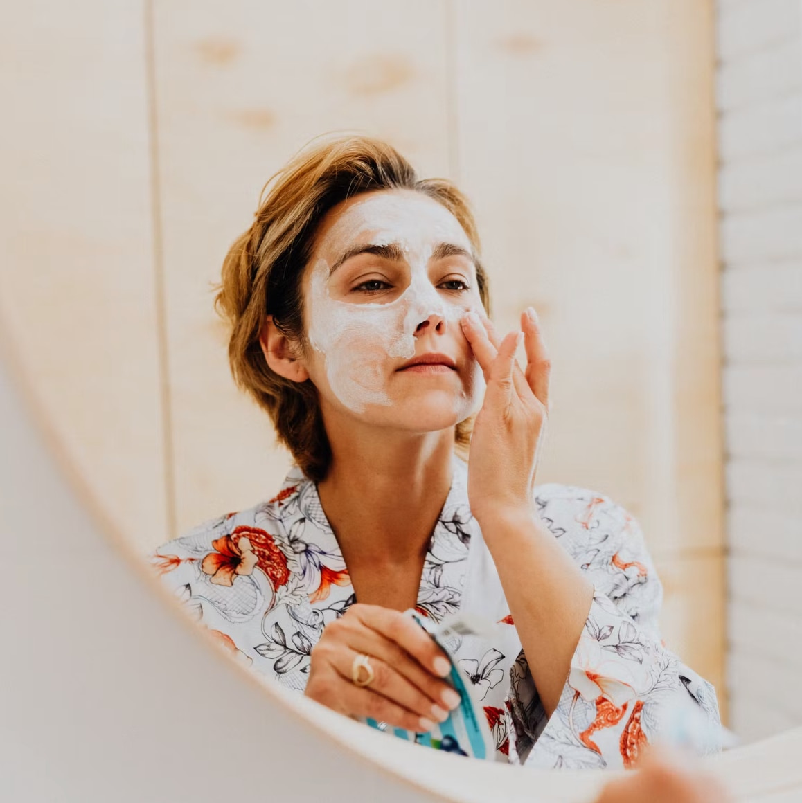 Ultimate Guide to Sensitive Skincare: What It Is, Symptoms, Causes & How to Care for It - R+F