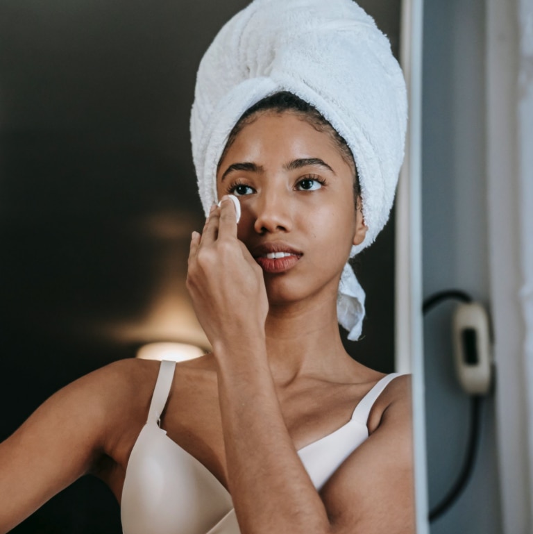 How to Build a Simple Sensitive Skincare Routine: Step-by-Step Morning & Night Guide - R+F