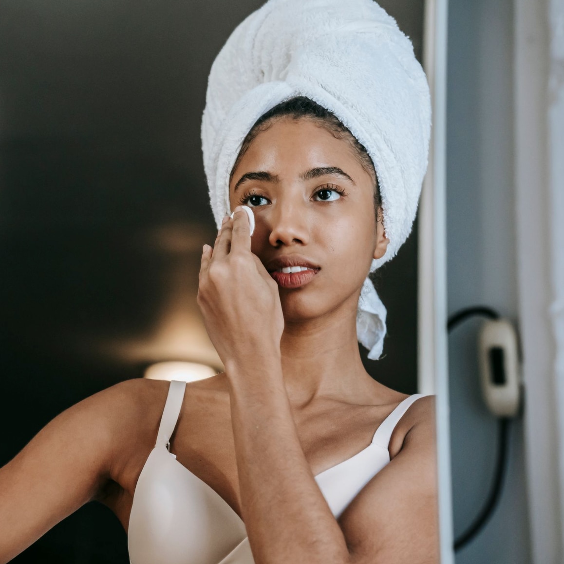 How to Build a Simple Sensitive Skincare Routine: Step-by-Step Morning & Night Guide - R+F