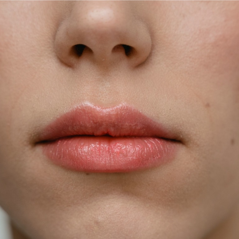 Best Tinted Lip Oil - R+F