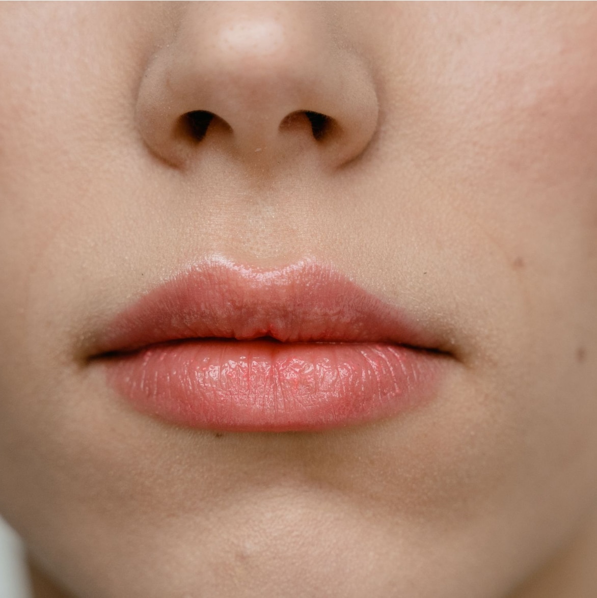 Best Tinted Lip Oil - R+F