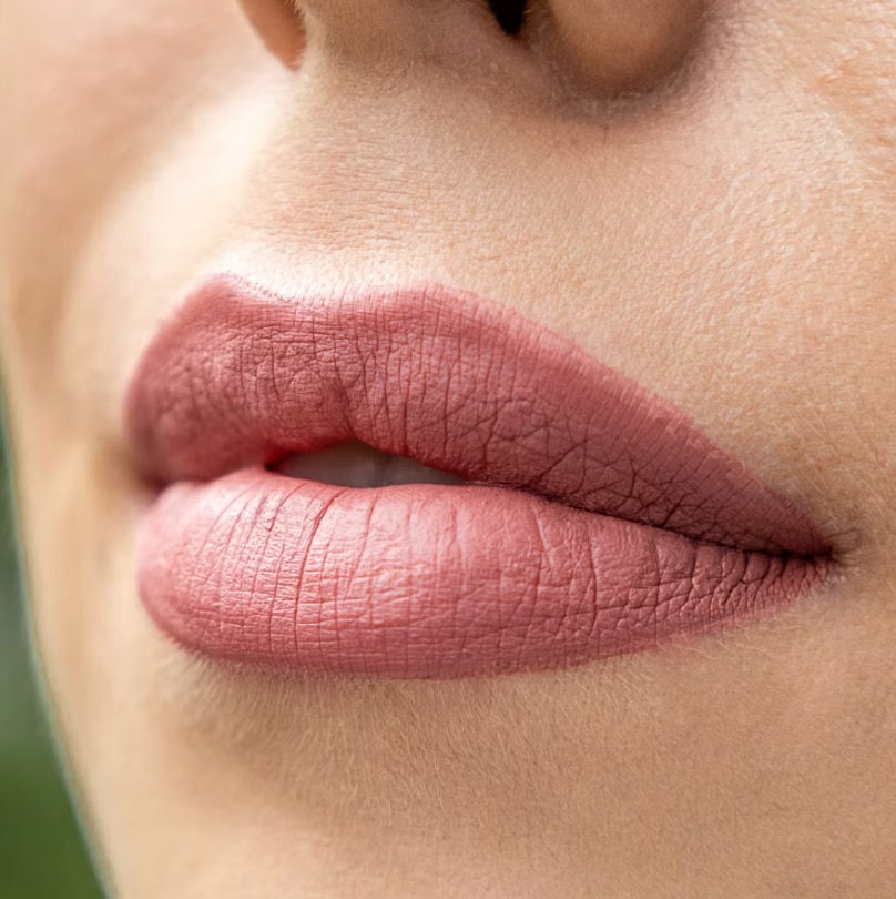 Best Lip Oil for Dry Lips - R+F