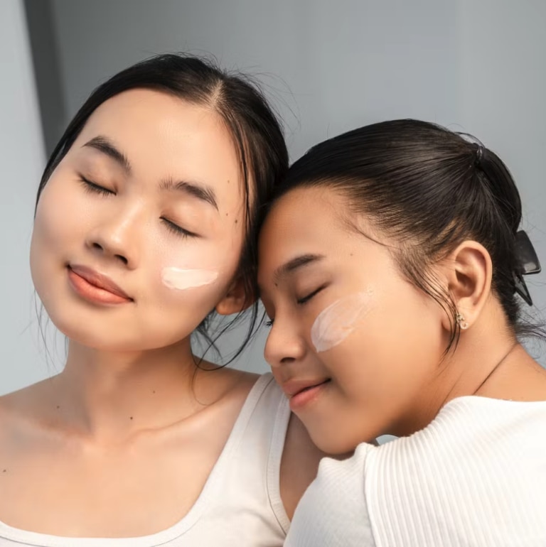 Sensitive Skincare for Redness & Rosacea: Soothing Products & Techniques - R+F