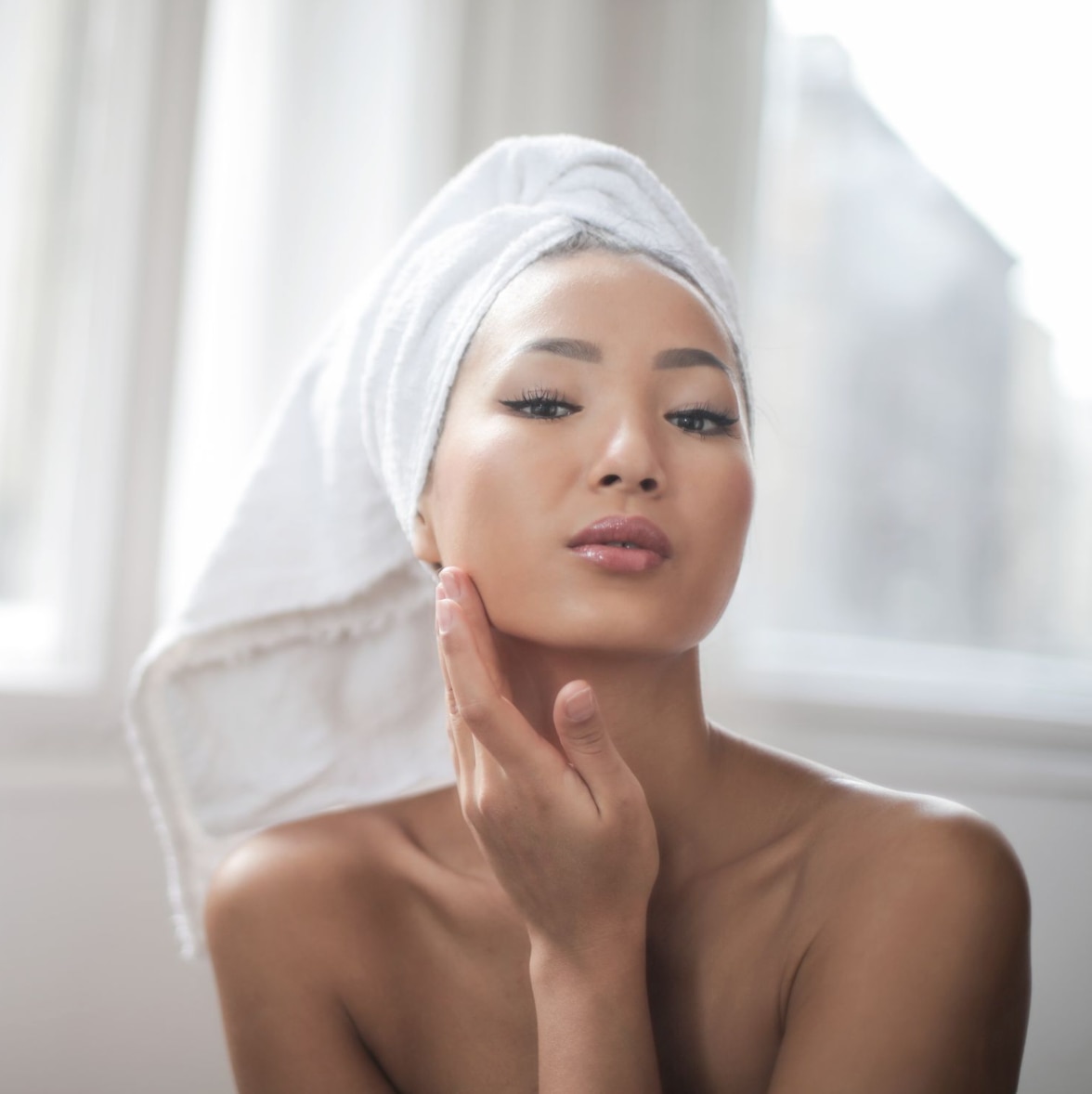 Exfoliation for Sensitive Skincare: Safe PHA & Enzyme Options (No Scrubs) - R+F