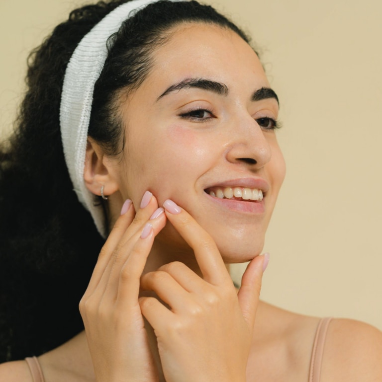 Daily Habits That Improve Sensitive Skincare Results (Diet, Lifestyle & More) - R+F