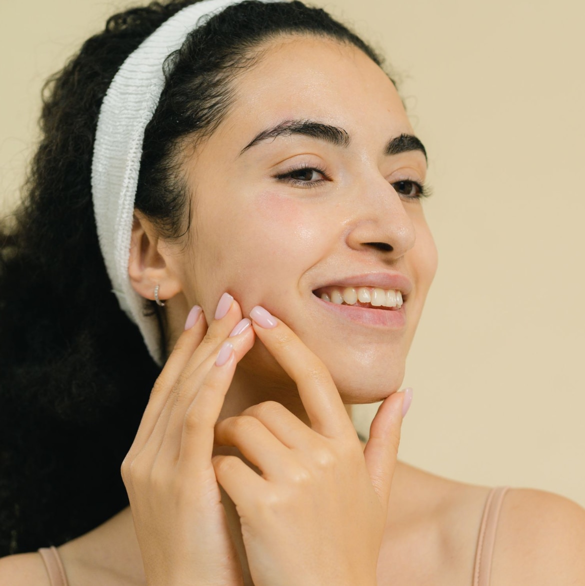 Daily Habits That Improve Sensitive Skincare Results (Diet, Lifestyle & More) - R+F