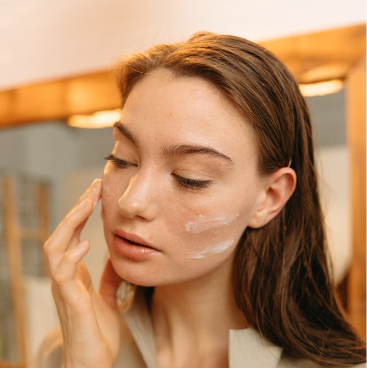 Best Pure Hyaluronic Acid Serums in 2026 - R+F