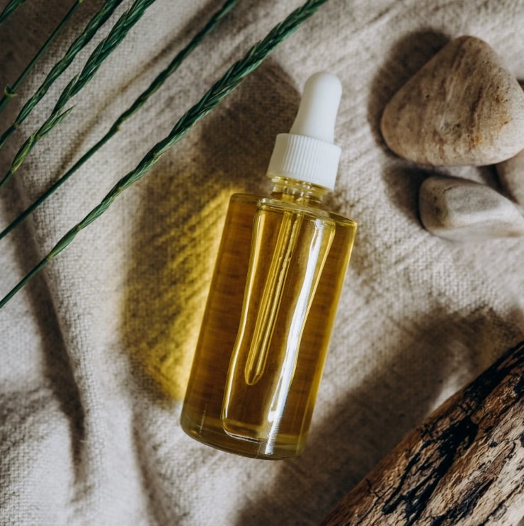 Best Vitamin C Serum For Sensitive Skin - R+F
