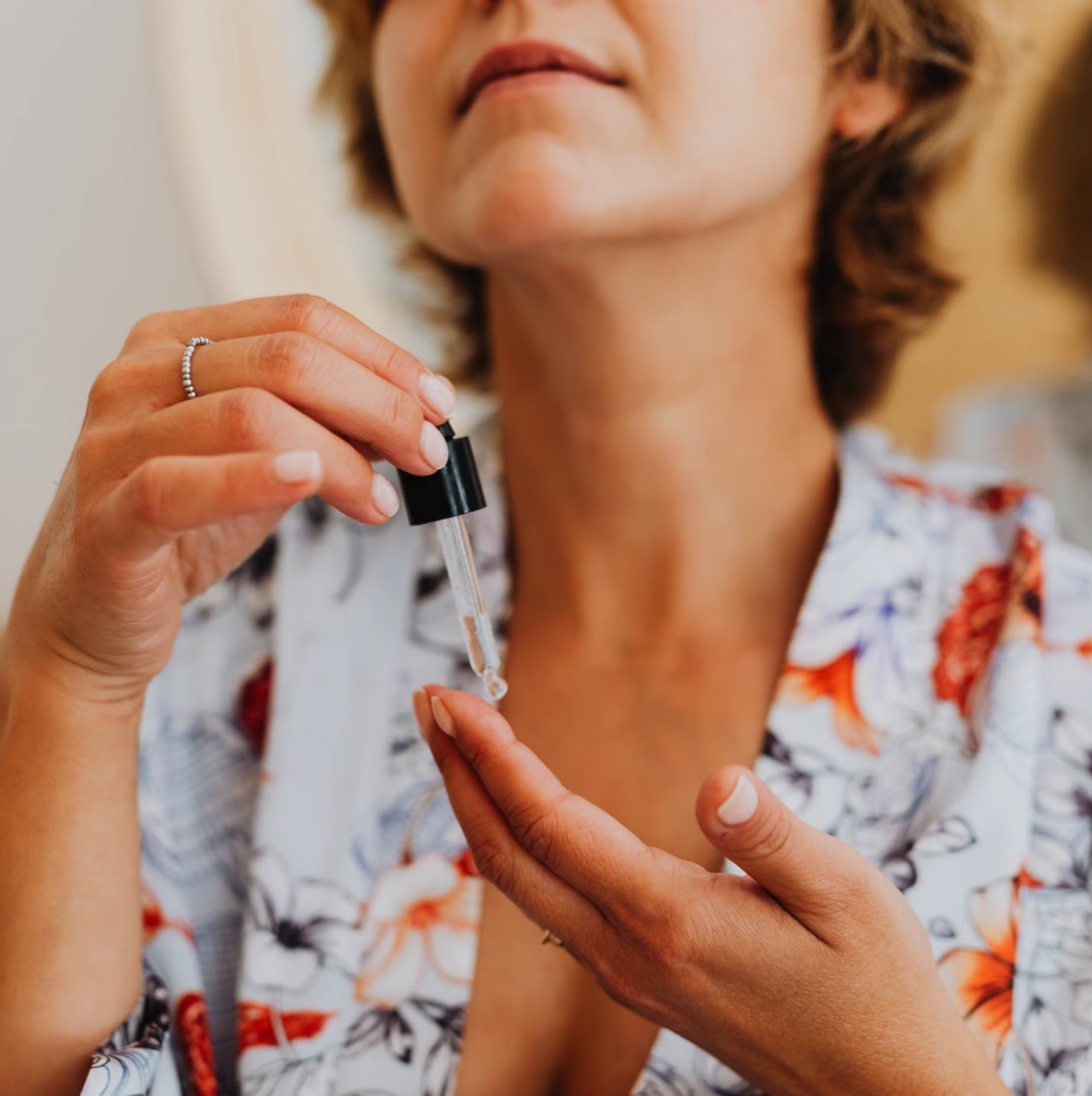 Best Vitamin C Serum For Mature Skin - R+F