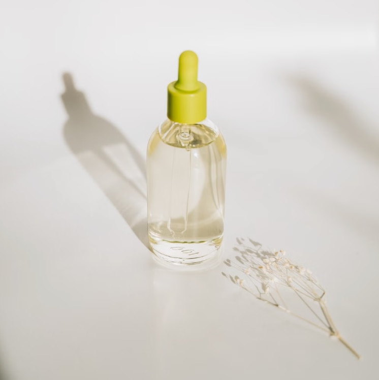 When to Use Vitamin C Serum: Morning or Night - R+F