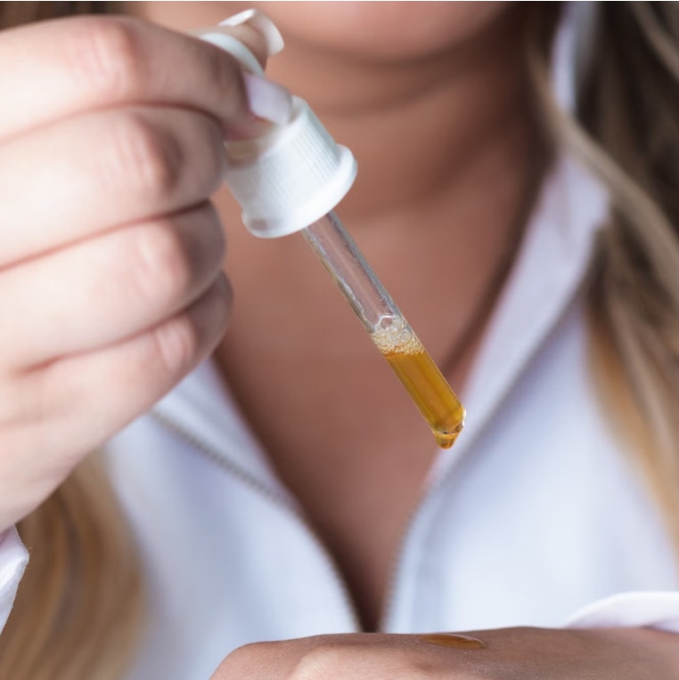 What Is Vitamin C Serum Good For? - R+F