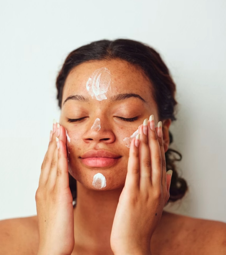 Retinol Benefits for Skin: Anti-Aging, Renewal and Visible Improvements - R+F