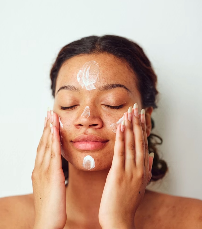 Retinol Benefits for Skin: Anti-Aging, Renewal and Visible Improvements - R+F