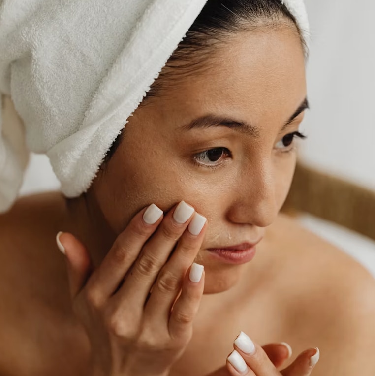 Retinol Wrinkles: How It Softens the Look of Fine Lines and Improves the Look of Firmness - R+F