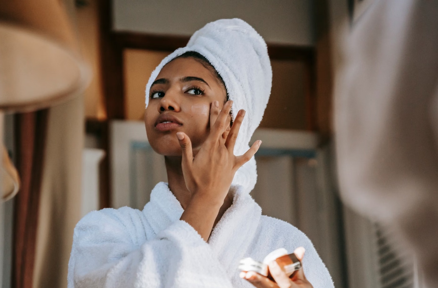 Niacinamide Serum Benefits: What It Does for Your Skin and How to Use It