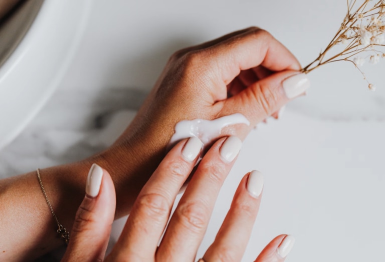 Dry Skin Lotion for Body: How to Choose the Right One - R+F