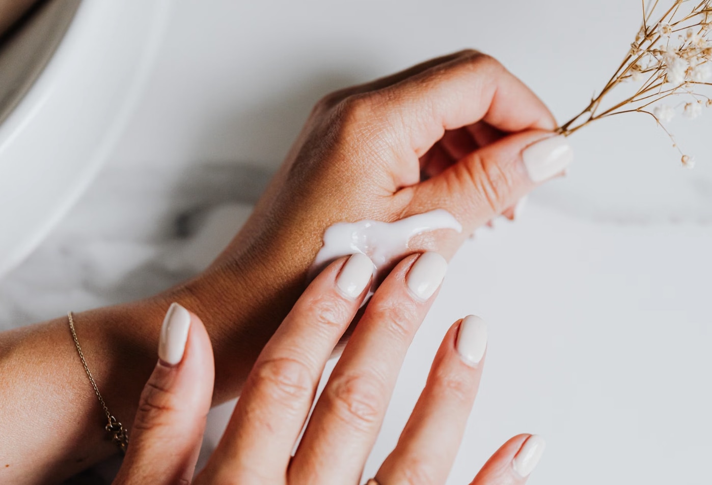 Dry Skin Lotion for Body: How to Choose the Right One